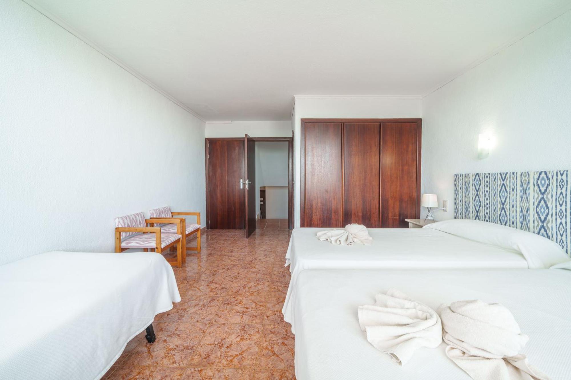 Apartment The Shell Ll New At The Beach, With Sea Views And Swimming Pool Alcudia (Mallorca)